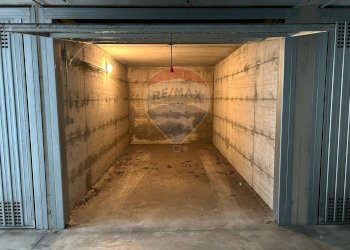 Non correlato - Box via DON GIUSEPPE RAVAZZI
 
27, Cassinetta di Lugagnano - foto 11