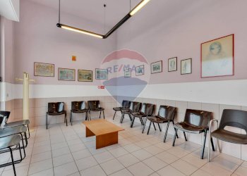 Sala d\'attesa - Negozio Via Vittorio Veneto
79, Brugherio - foto 4
