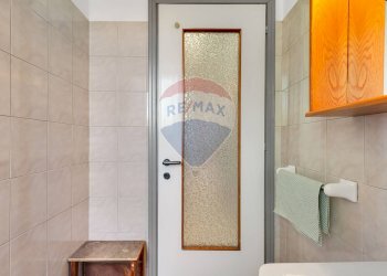 Bagno - Negozio Via Vittorio Veneto
79, Brugherio - foto 10