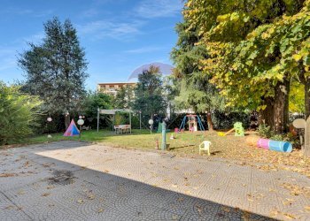 Giardino - Negozio Via Vittorio Veneto
79, Brugherio - foto 16