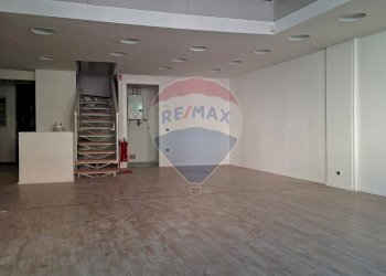 Stanza vuota - Negozio via XXV Aprile
 
37, Besozzo - foto 7