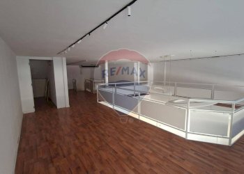 Stanza vuota - Negozio via XXV Aprile
 
37, Besozzo - foto 15