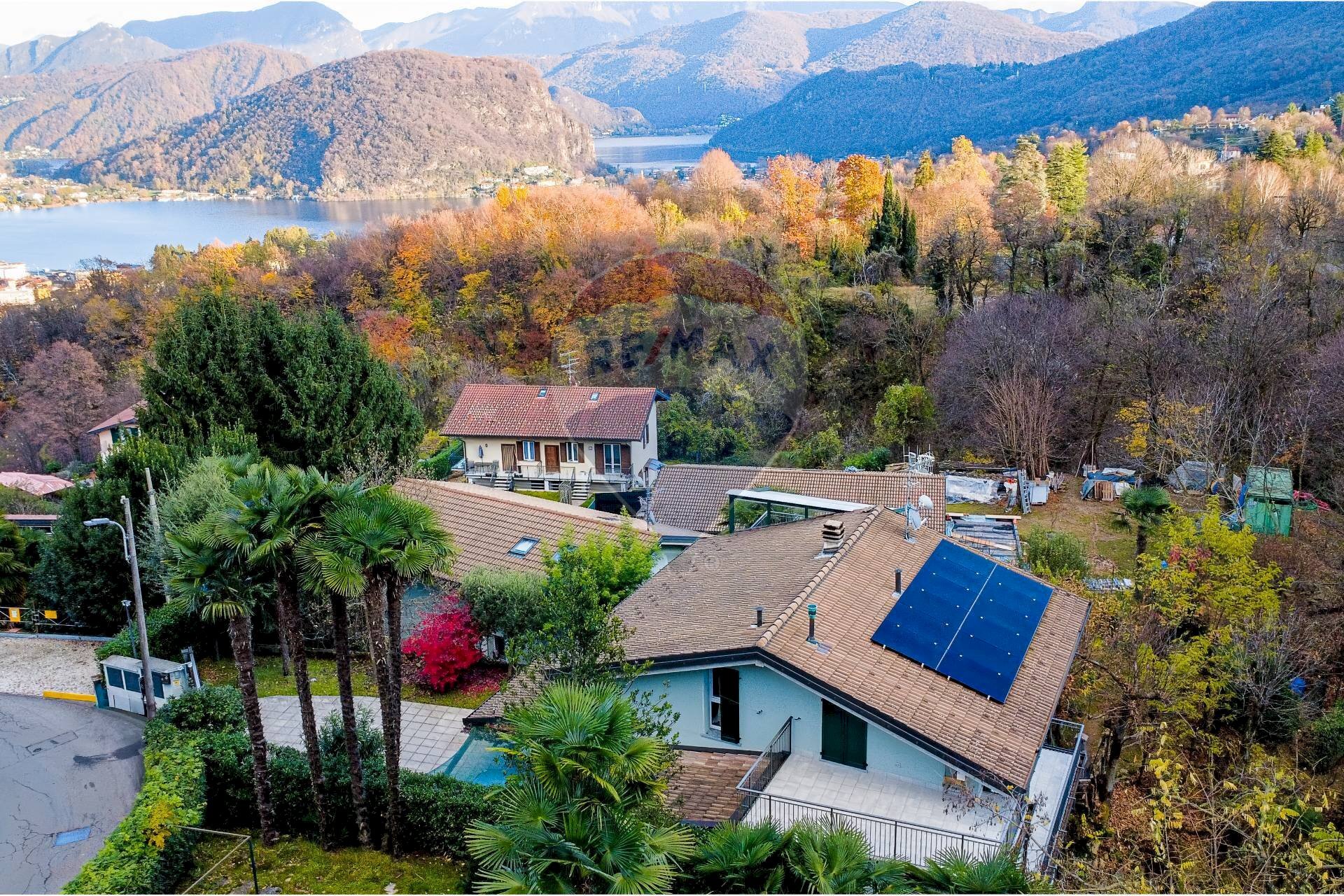 Casa all\'aperto - Villa Via Ponte Tresa
 
22, Cadegliano-Viconago - foto 2