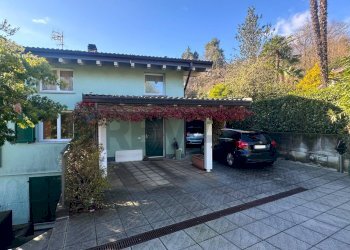 Casa all\'aperto - Villa Via Ponte Tresa
 
22, Cadegliano-Viconago - foto 1