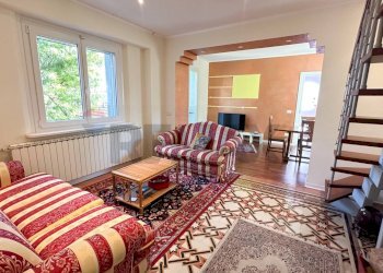 Soggiorno - Villa Via Ponte Tresa
 
22, Cadegliano-Viconago - foto 10