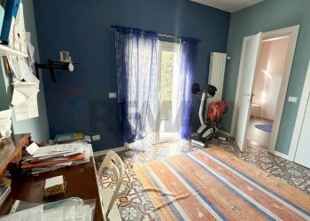 Studio / Camera da letto - Villa Via Ponte Tresa
 
22, Cadegliano-Viconago - foto 24