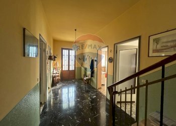 Hall / corridoio - Casa indipendente VIA LAVIZZARI
 
12, Rodero - foto 21