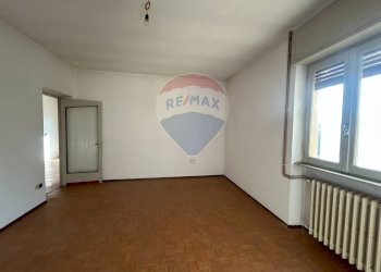 Stanza vuota - Casa indipendente VIA LAVIZZARI
 
12, Rodero - foto 42