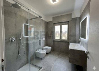 Bagno - Casa indipendente VIA LAVIZZARI
 
12, Rodero - foto 35