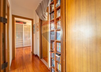 Hall / corridoio - Quadrilocale Viale Aldo Ballarin
 
4, Roma - foto 42