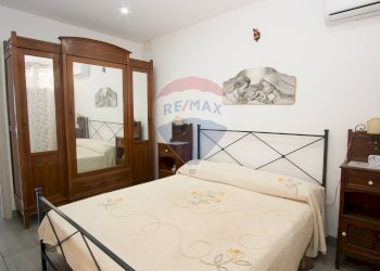 Camera / camera da letto - Casa indipendente Via Spiaggia
 
324, Mascali - foto 16