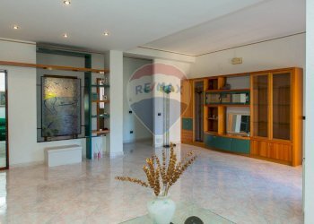 Stanza vuota - Quadrilocale Via della Liberazione
 
4, Carlentini - foto 1