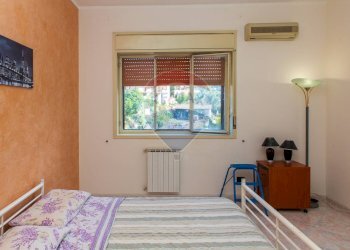 Camera / camera da letto - Quadrilocale Via della Liberazione
 
4, Carlentini - foto 30