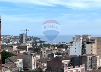 Edificio all\'aperto - Attico Via Galati
 
92, Catania - foto 1