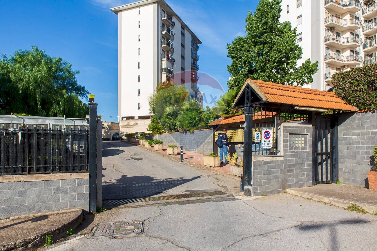Edificio all\'aperto - Appartamento Viale Nitta
 
17, Catania - foto 1