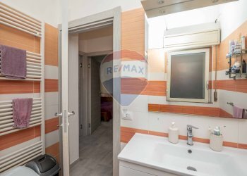 Bagno - Bilocale Viale Autonomia
 
79, Caltagirone - foto 13