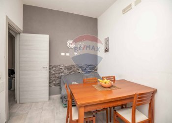 Sala da pranzo - Bilocale Viale Autonomia
 
79, Caltagirone - foto 19