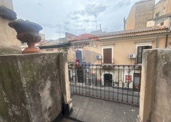 Balcone - Quadrilocale Via Strano
 
7, Paterno - foto 12