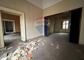 Stanza vuota - Quadrilocale Via Strano
 
7, Paterno - foto 19