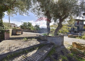 Giardino - Villa Via Croce Del Sud
 
2, Catania - foto 21