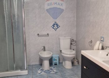 Bagno - Trilocale Via Luigi Sturzo
 
140, Caltagirone - foto 7