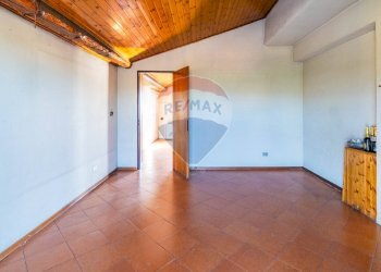 Stanza vuota - Attico via della regione
 
100, San Giovanni la Punta - foto 12