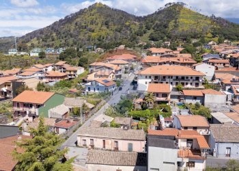 Vista delle montagne - Casa indipendente Guglielmo Marconi
 
174, Nicolosi - foto 3