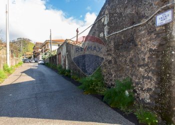 Edificio all\'aperto - Casa indipendente Guglielmo Marconi
 
174, Nicolosi - foto 10