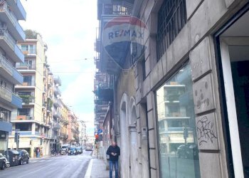 Edificio all\'aperto - Locale Commerciale Via Andrea Da Bari
 
100, Bari - foto 4