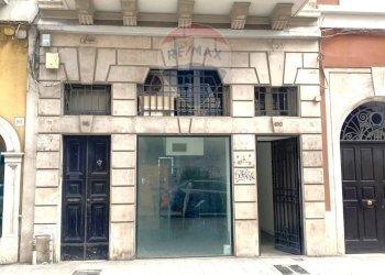 Edificio all\'aperto - Locale Commerciale Via Andrea Da Bari
 
100, Bari - foto 18