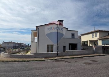 Casa all\'aperto - Semi-detached house VIA BACHELET
 
SNC, Loro Ciuffenna - photo 12