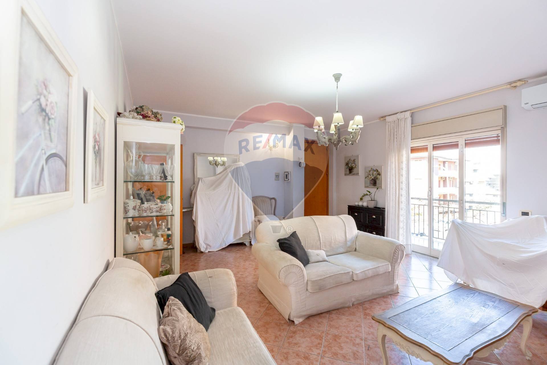 Soggiorno - Trilocale Via Rua
 
78 E/F, Aci Catena - foto 2