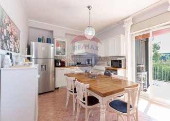 Cucina - Trilocale Via Rua
 
78 E/F, Aci Catena - foto 11