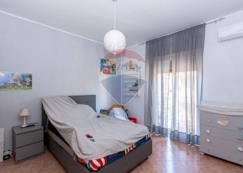 Camera / camera da letto - Trilocale Via Rua
 
78 E/F, Aci Catena - foto 12