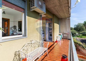 Balcone - Trilocale Via Rua
 
78 E/F, Aci Catena - foto 25