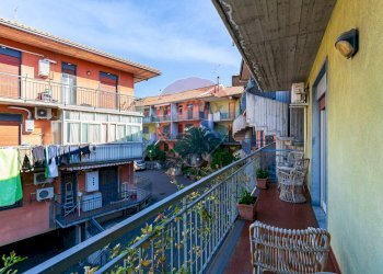 Balcone - Trilocale Via Rua
 
78 E/F, Aci Catena - foto 27