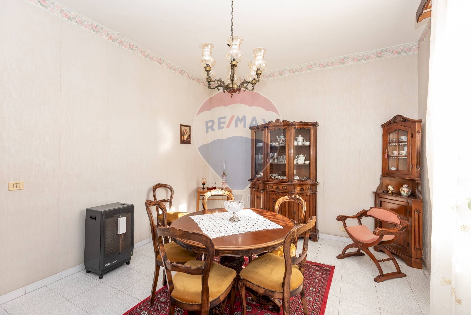 Sala da pranzo - Quadrilocale via nuovalucello
 
87, Catania - foto 2