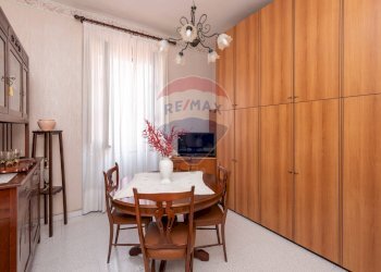 Sala da pranzo - Quadrilocale via nuovalucello
 
87, Catania - foto 16