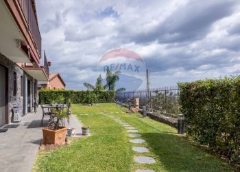 Giardino - Villa via Bellini
 
181, Piedimonte Etneo - foto 23