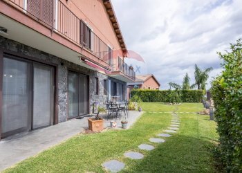 Giardino - Villa via Bellini
 
181, Piedimonte Etneo - foto 24