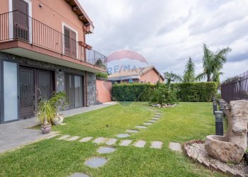 Giardino - Villa via Bellini
 
181, Piedimonte Etneo - foto 25