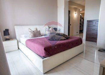 Camera / camera da letto - Villa via Bellini
 
181, Piedimonte Etneo - foto 34