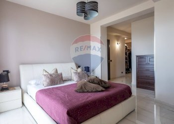 Camera / camera da letto - Villa via Bellini
 
181, Piedimonte Etneo - foto 35