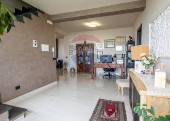 Soggiorno - Villa via Bellini
 
181, Piedimonte Etneo - foto 42