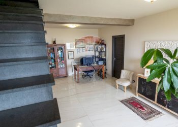 Scale - Villa via Bellini
 
181, Piedimonte Etneo - foto 43