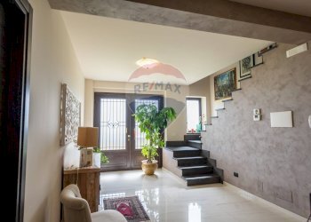 Scale - Villa via Bellini
 
181, Piedimonte Etneo - foto 44