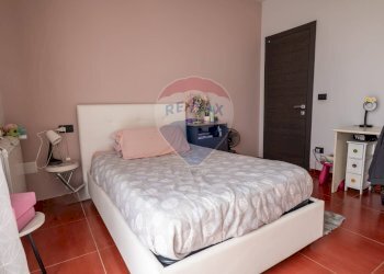 Camera / camera da letto - Villa via Bellini
 
181, Piedimonte Etneo - foto 64