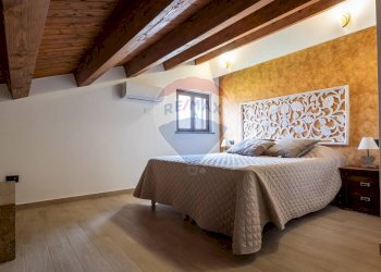 Camera / camera da letto - Villa via Bellini
 
181, Piedimonte Etneo - foto 92