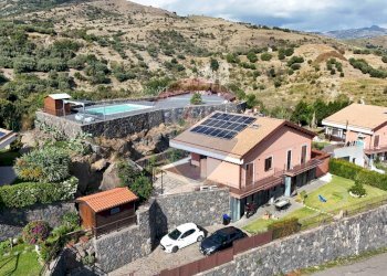 Casa all\'aperto - Villa via Bellini
 
181, Piedimonte Etneo - foto 110