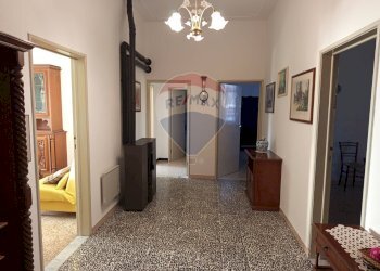 Hall / corridoio - Apartment Piombino - photo 30